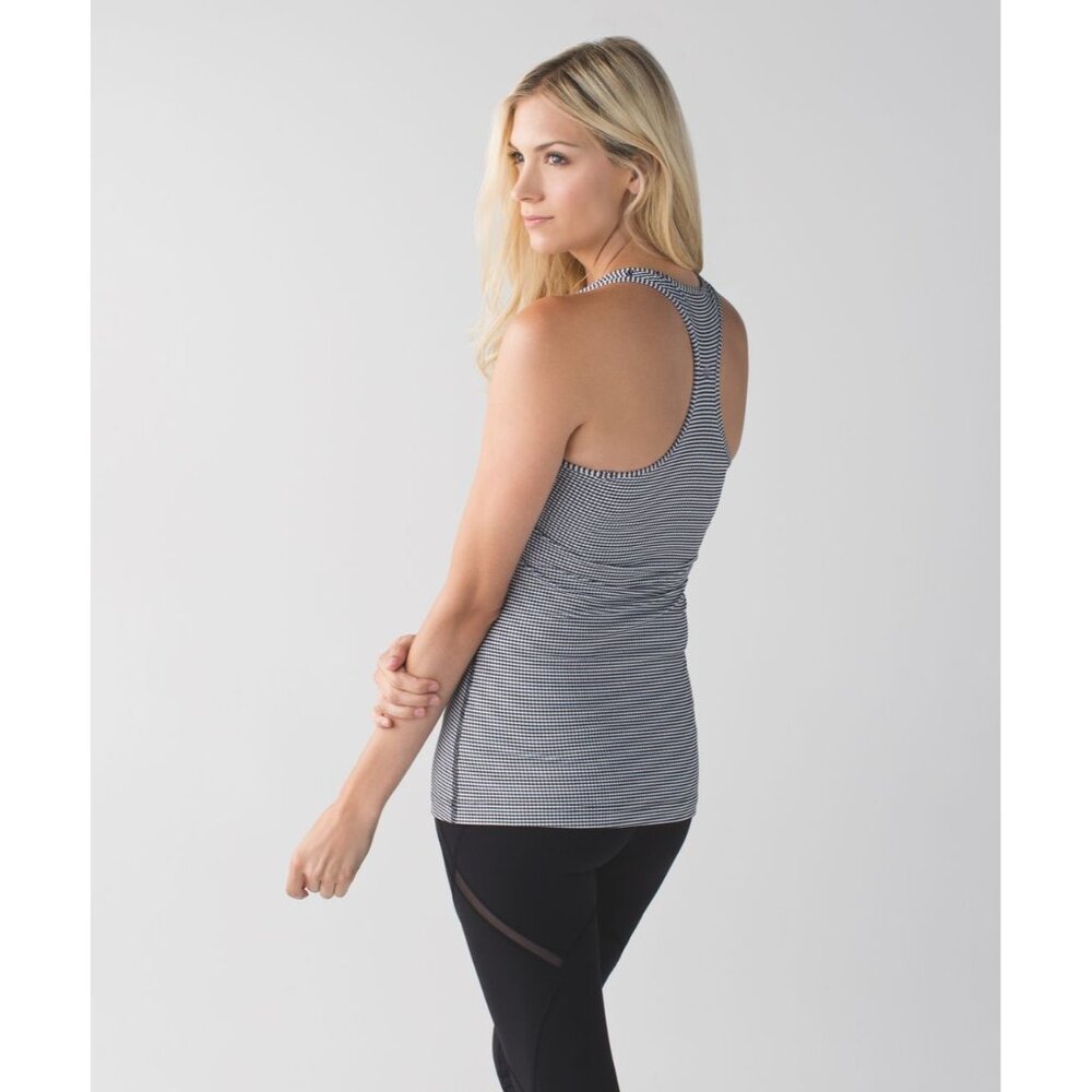 EUC 💎 Lululemon Cool Racerback Gingham Luon White Black Size 2
